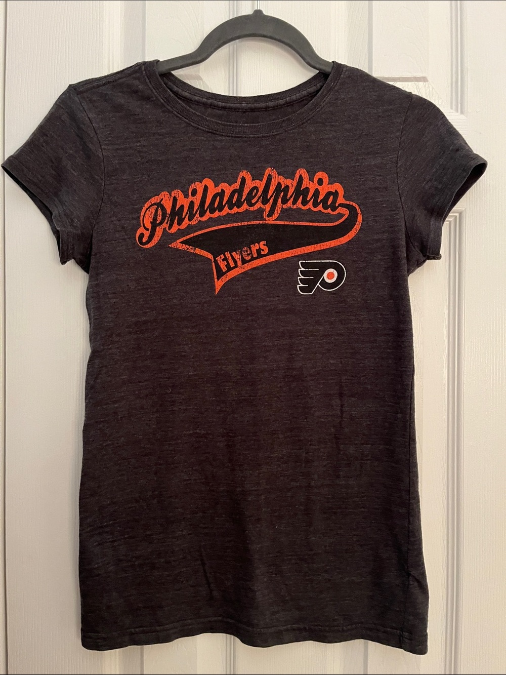 Philadelphia flyers Hockey Vintage Logo Tee - Black